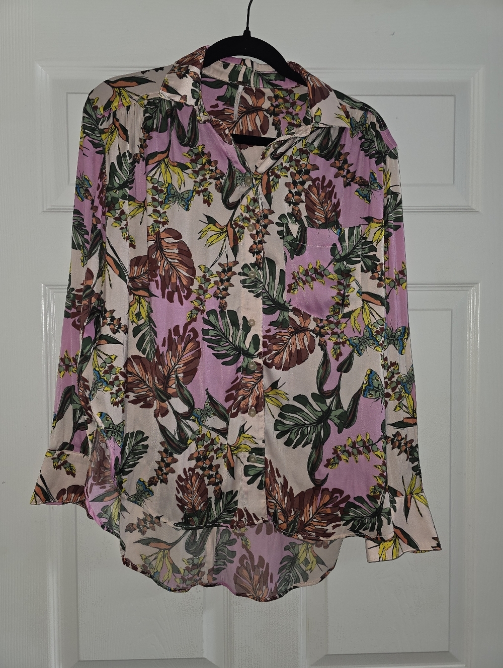 Moving Sale! { Free People Silky Tropical Split Hem Pink Button Down Size Xs